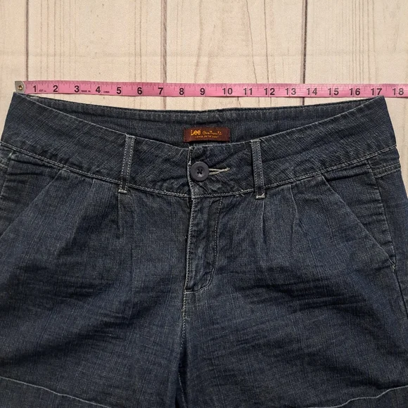 LEE One True Fit Lower On The Waist Shorts Size 12 M - Picture 2 of 10